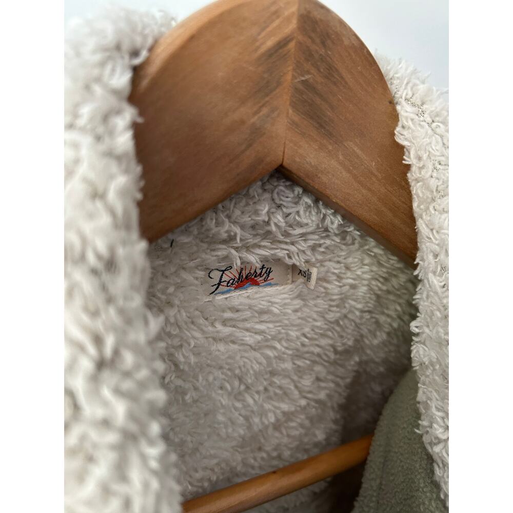 Faherty Olive Sherpa-Lined Jacket - image 5